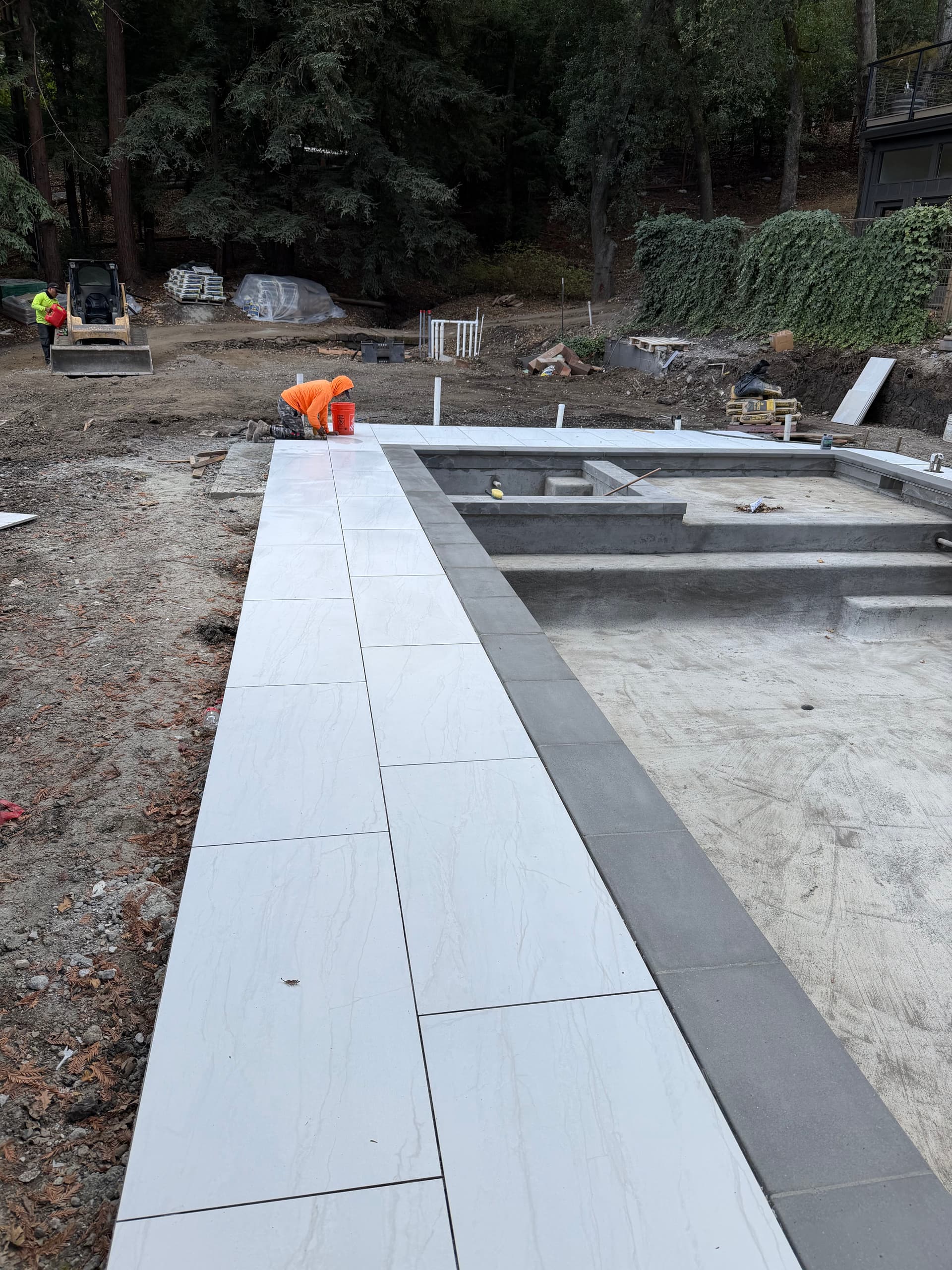 Creating a Custom Pool Oasis with Porcelain Tiles