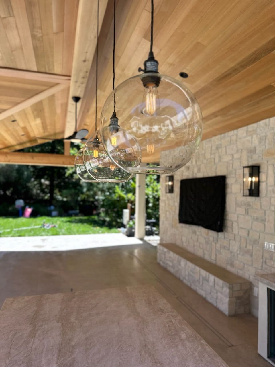 Gallery photos for Elegant Outdoor Pavilion Perfect for Entertaining: Image #2
